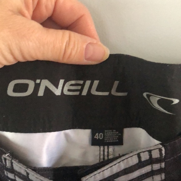 O’Neill Men’s Board Shorts Size 40 Swim Trunks Gray Black Stripes Pocket Beach - Picture 2 of 15